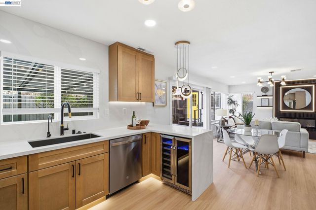 3568 Cattail Ct, Union City, CA 94587