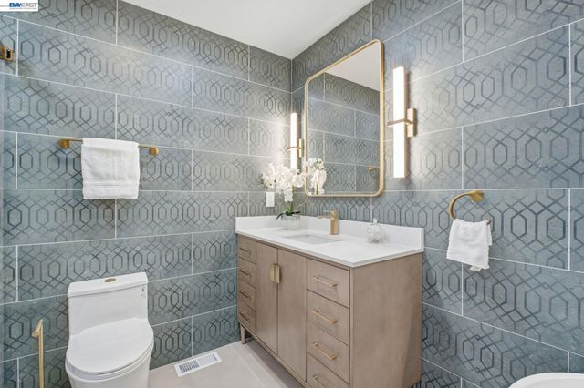 3568 Cattail Ct, Union City, CA 94587