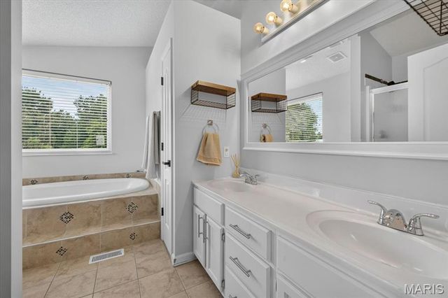 48 Macey Lynne Court, St Peters, MO 63376