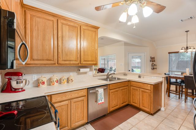 4810 W Wedgefield Road, Granbury, TX 76049