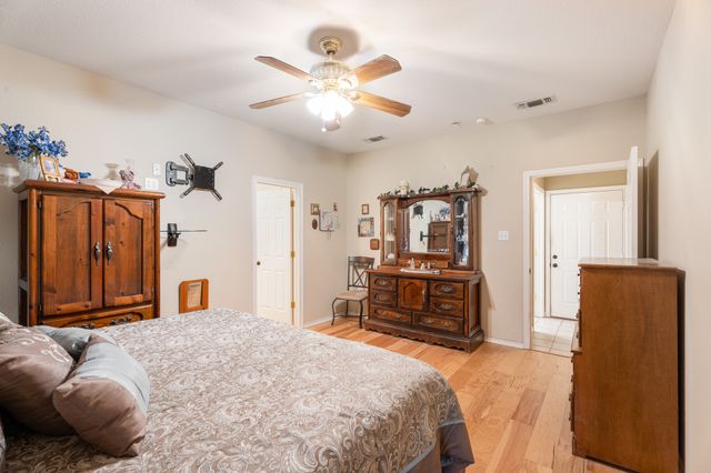 4810 W Wedgefield Road, Granbury, TX 76049