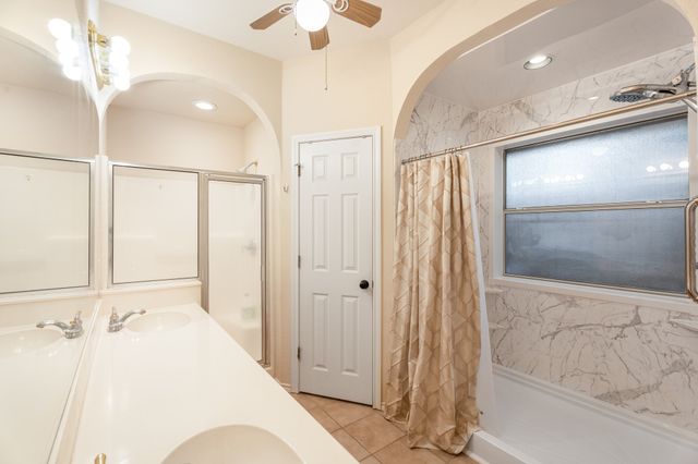 4810 W Wedgefield Road, Granbury, TX 76049