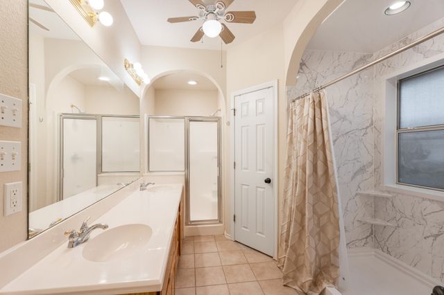 4810 W Wedgefield Road, Granbury, TX 76049