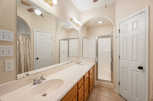 4810 W Wedgefield Road, Granbury, TX 76049