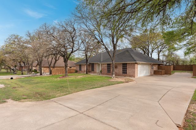 4810 W Wedgefield Road, Granbury, TX 76049