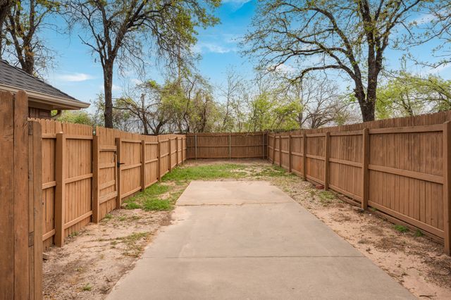 4810 W Wedgefield Road, Granbury, TX 76049