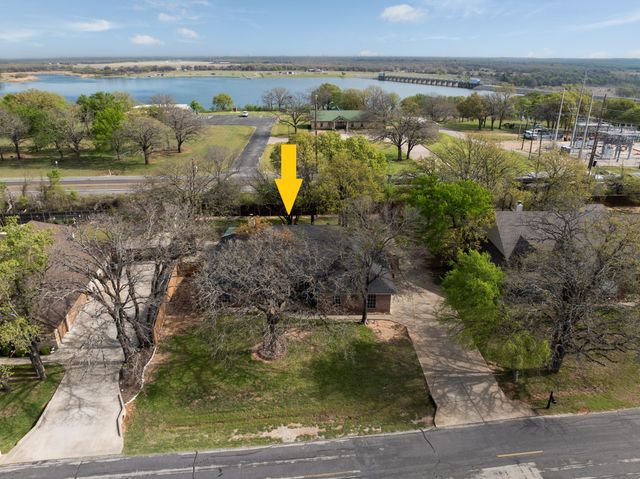 4810 W Wedgefield Road, Granbury, TX 76049