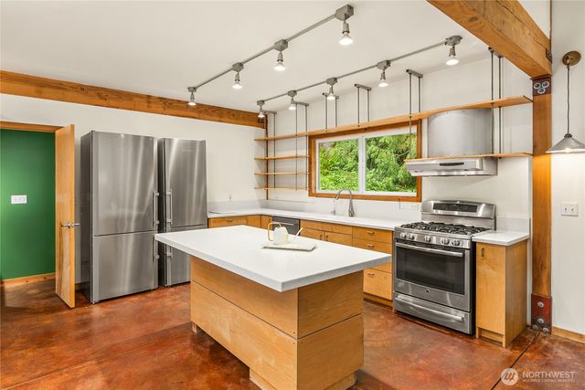 13984 Toad Holler PL NE, Bainbridge Island, WA 98110