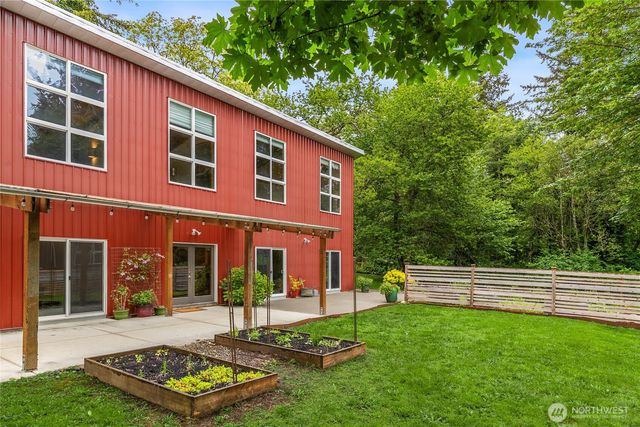 13984 Toad Holler PL NE, Bainbridge Island, WA 98110