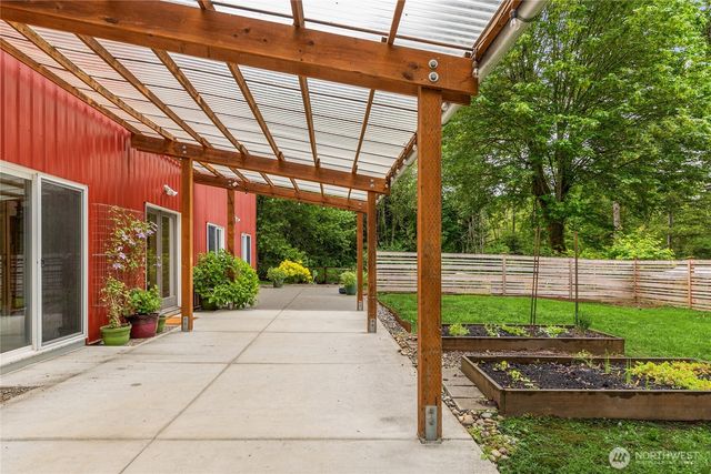13984 Toad Holler PL NE, Bainbridge Island, WA 98110