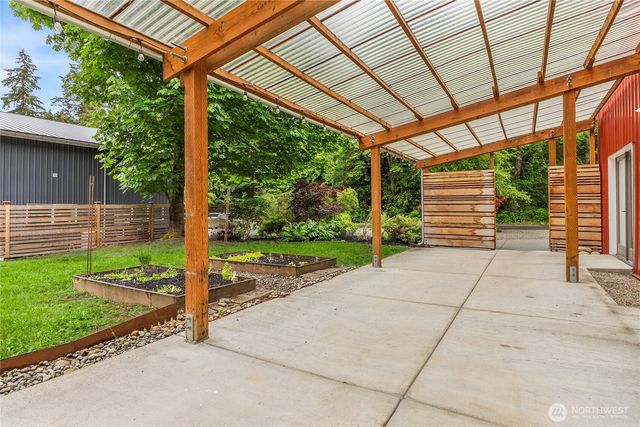 13984 Toad Holler PL NE, Bainbridge Island, WA 98110