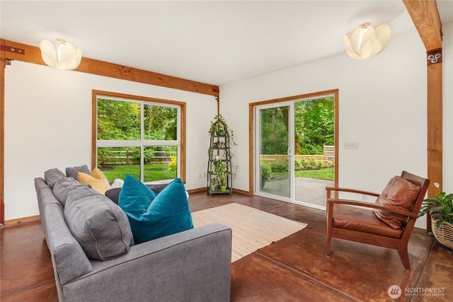 13984 Toad Holler PL NE, Bainbridge Island, WA 98110