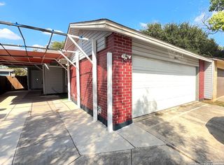 6827 Maple Springs, San Antonio, TX 78249