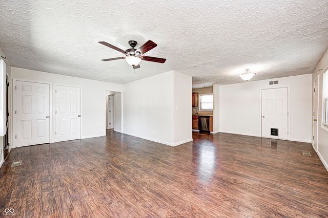 423 W Janet Drive, Brownsburg, IN 46112