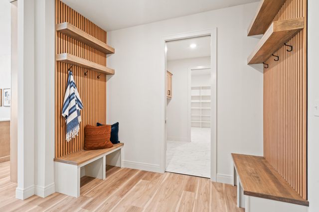 4800 WHISPER CT, Columbia, MO 65203