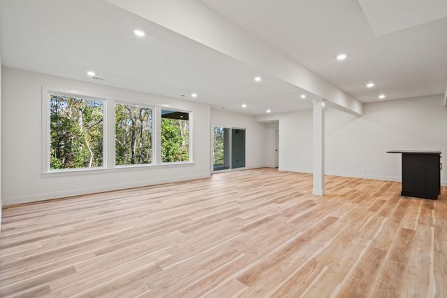 4800 WHISPER CT, Columbia, MO 65203