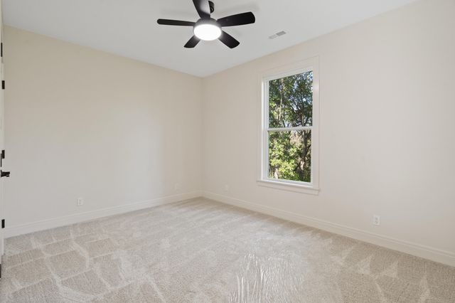 4800 WHISPER CT, Columbia, MO 65203