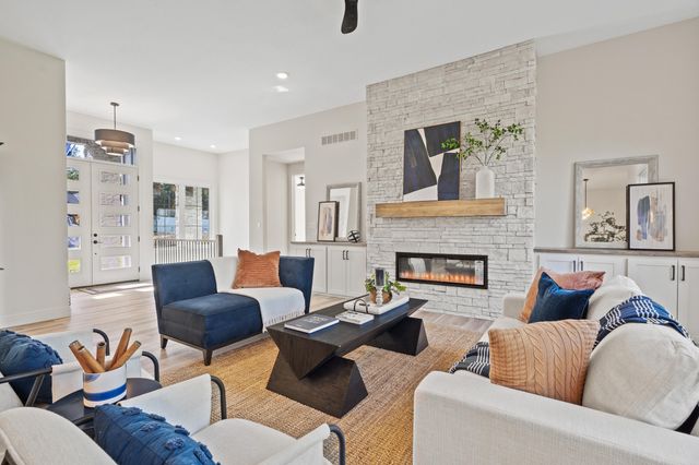 4800 WHISPER CT, Columbia, MO 65203