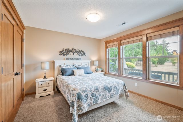 701 PH 10, Castle Rock, WA 98611