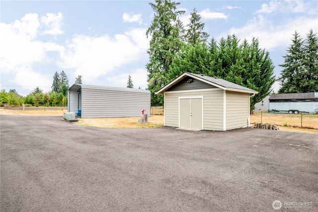 701 PH 10, Castle Rock, WA 98611