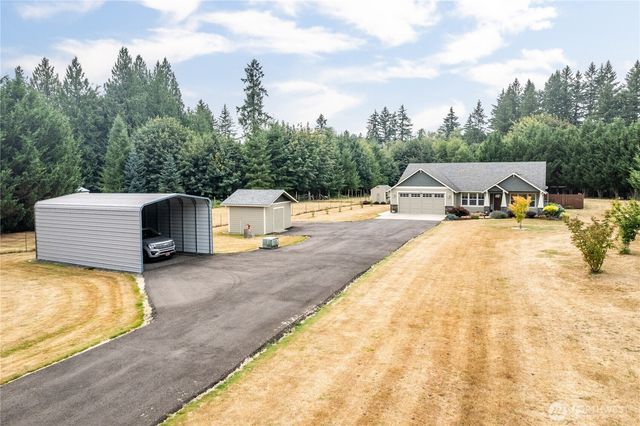 701 PH 10, Castle Rock, WA 98611