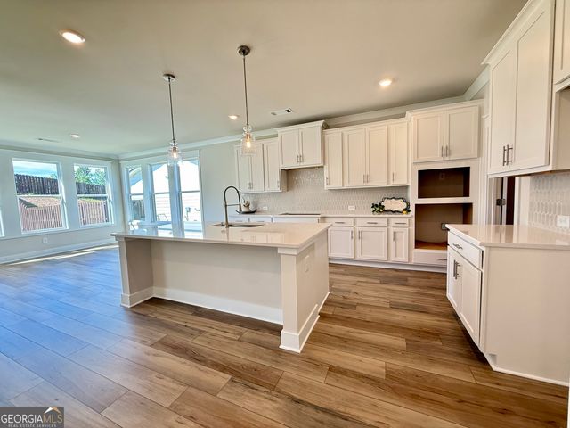 5512 Tullis Drive, Gainesville, GA 30507