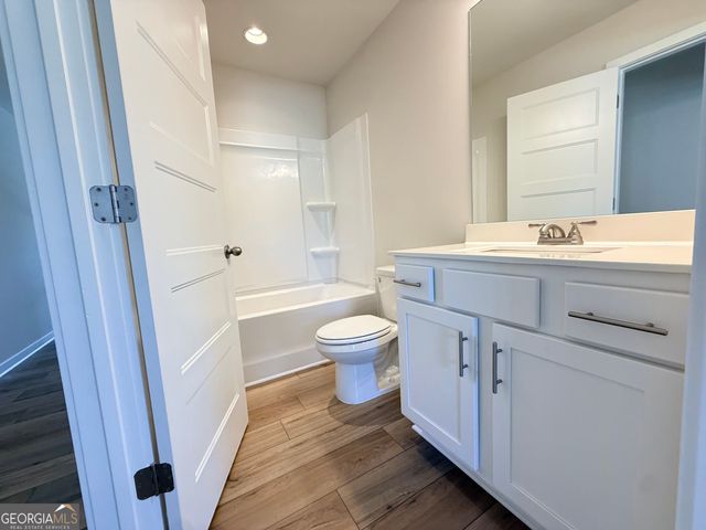 5512 Tullis Drive, Gainesville, GA 30507