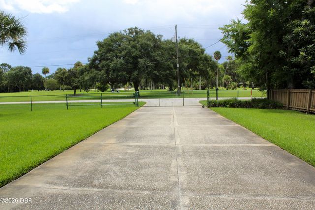 751 Calle Grande Street, Ormond Beach, FL 32174
