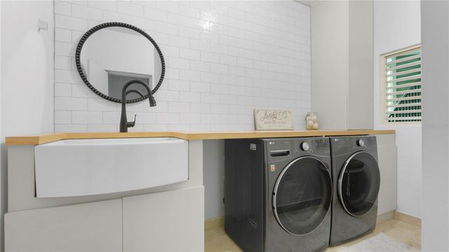 A-63 ALCAZAR ST, Caguas, PR 00727