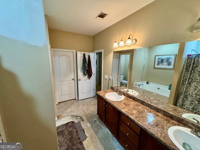 2010 Cottonwood Street, Vidalia, GA 30474