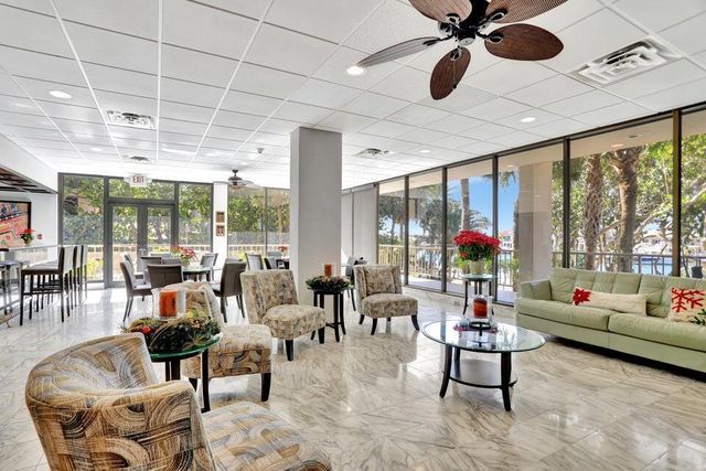 1021 Hillsboro Mile 1108, Hillsboro Beach, FL 33062