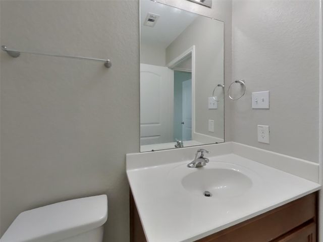 713 Totem Trail Drive, La Marque, TX 77568