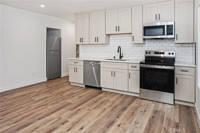 216-- 218 N Park View Street, Los Angeles, CA 90026