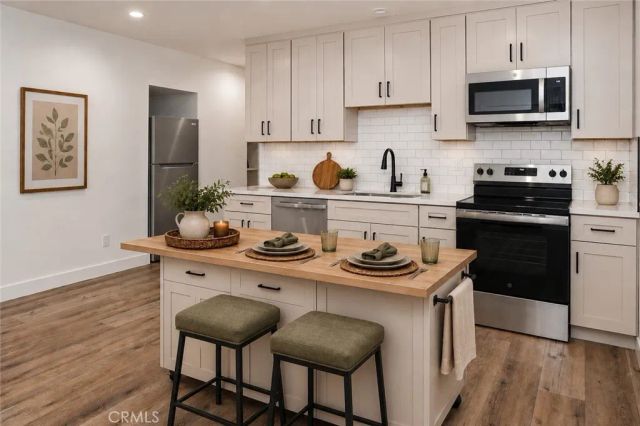 216-- 218 N Park View Street, Los Angeles, CA 90026