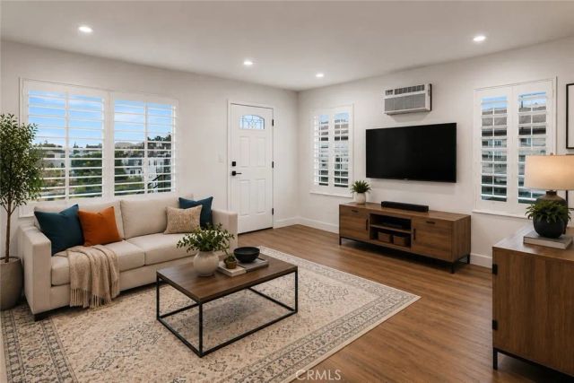 216-- 218 N Park View Street, Los Angeles, CA 90026