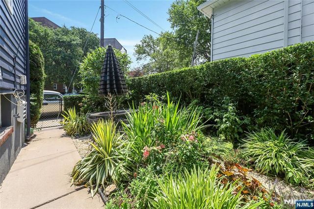 27 73rd Street, North Bergen, NJ 07047