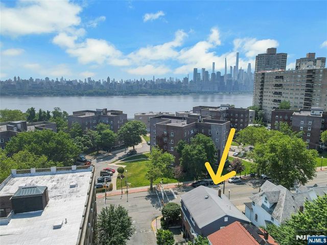 27 73rd Street, North Bergen, NJ 07047