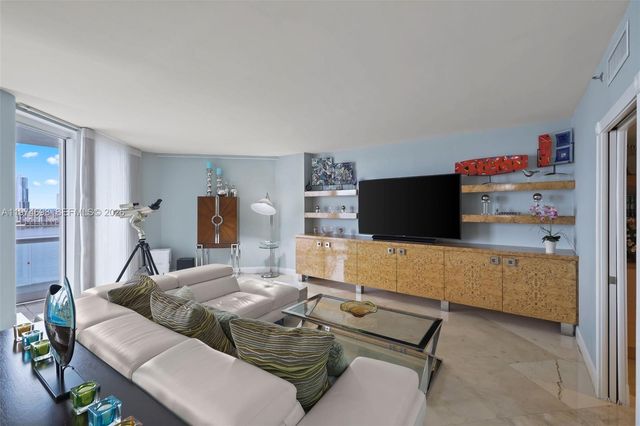 2600 Island Boulevard 1006, Aventura, FL 33160