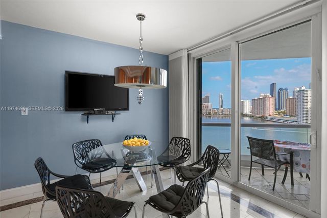2600 Island Boulevard 1006, Aventura, FL 33160