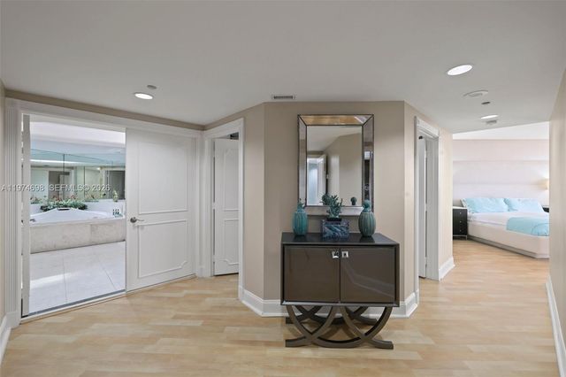 2600 Island Boulevard 1006, Aventura, FL 33160