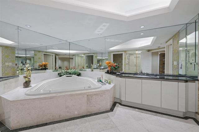 2600 Island Boulevard 1006, Aventura, FL 33160