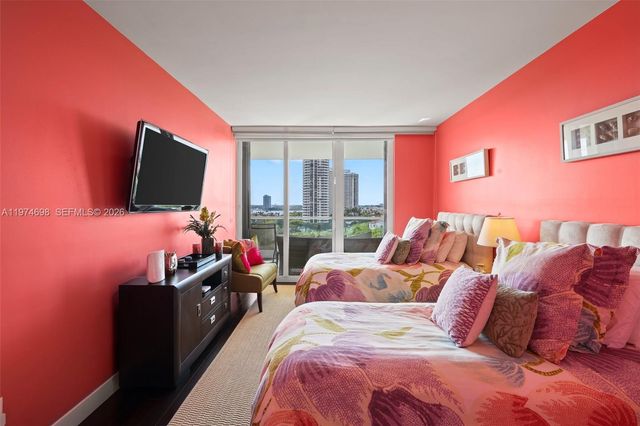 2600 Island Boulevard 1006, Aventura, FL 33160