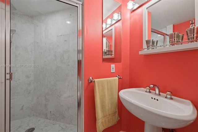 2600 Island Boulevard 1006, Aventura, FL 33160