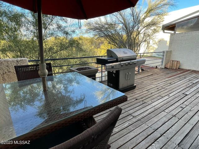 5233 N 1st Avenue, Tucson, AZ 85718
