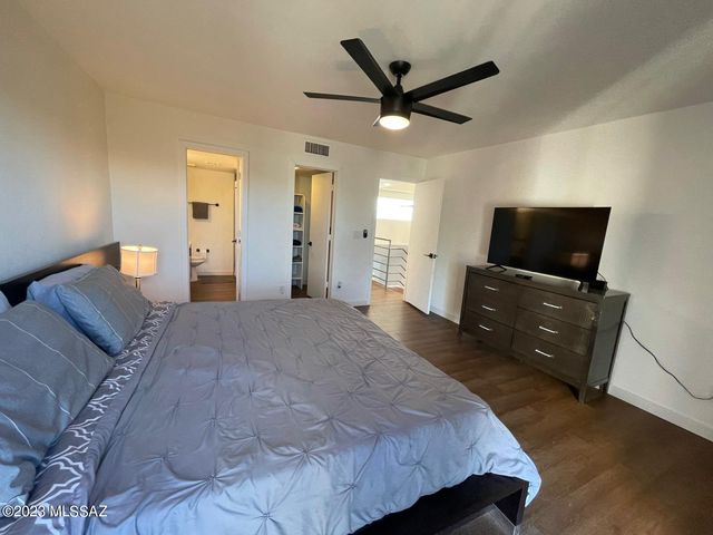 5233 N 1st Avenue, Tucson, AZ 85718