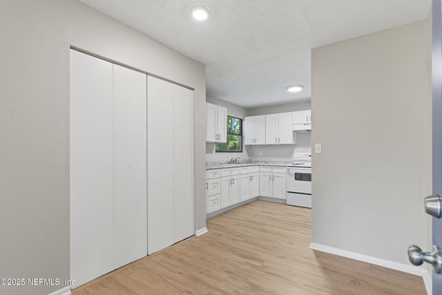 2514 RED ROBIN Drive E, Jacksonville, FL 32210