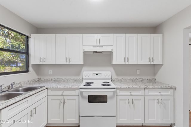 2514 RED ROBIN Drive E, Jacksonville, FL 32210