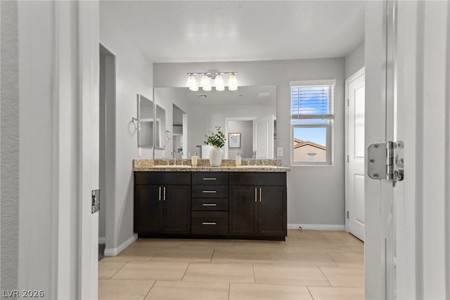 372 Soubrette Court, Las Vegas, NV 89145