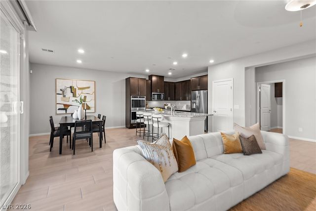 372 Soubrette Court, Las Vegas, NV 89145