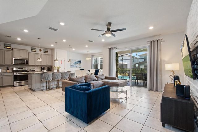 7364 OAKMOSS LOOP, Davenport, FL 33837